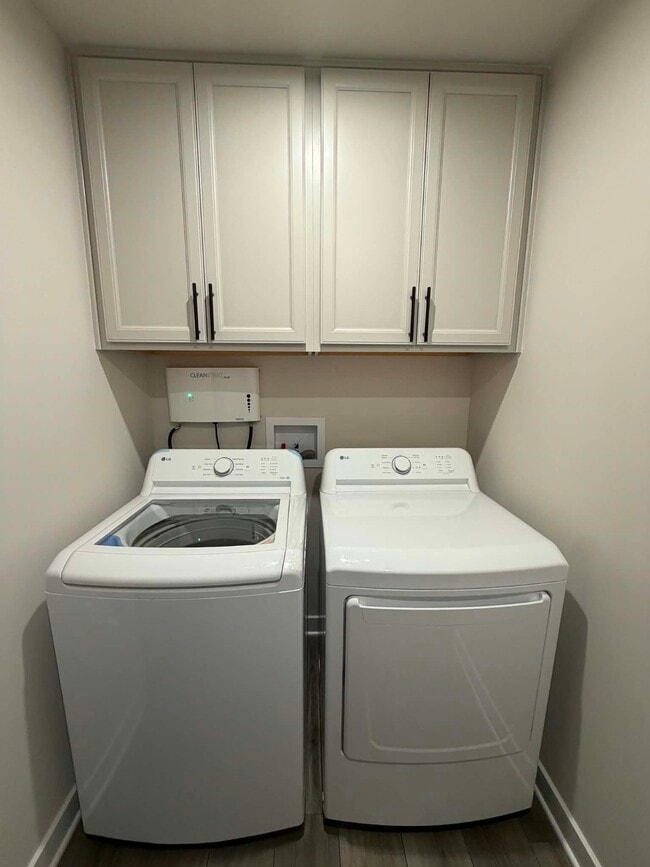 Photo - 795 Goodland Cir NW