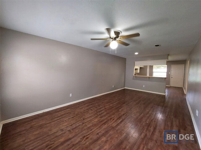 Photo - 1611 Hazelwood St