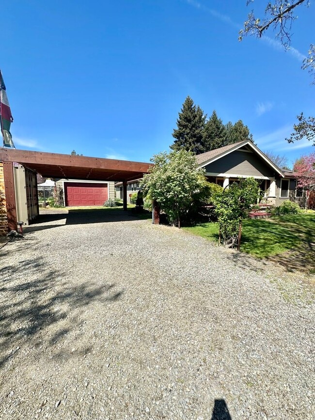 Photo - 3 Bedroom 2 Bath House