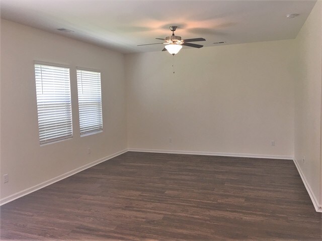 Photo - 129 Orion Way