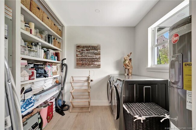 Photo - 359 Beacon St