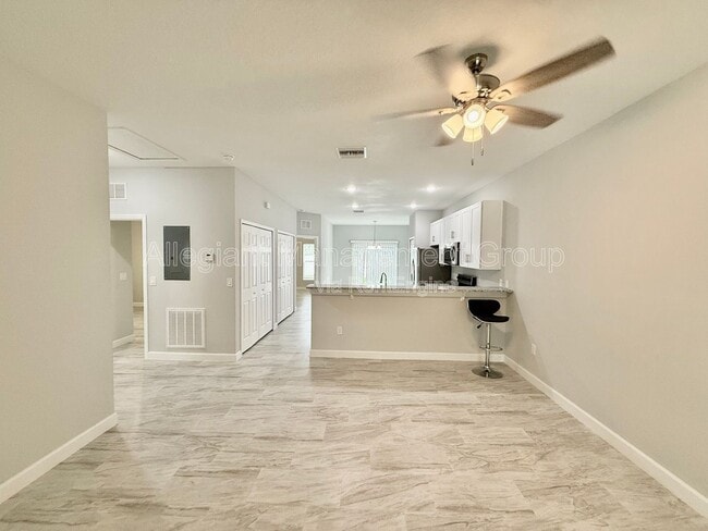 Photo - 336 Caen Ct