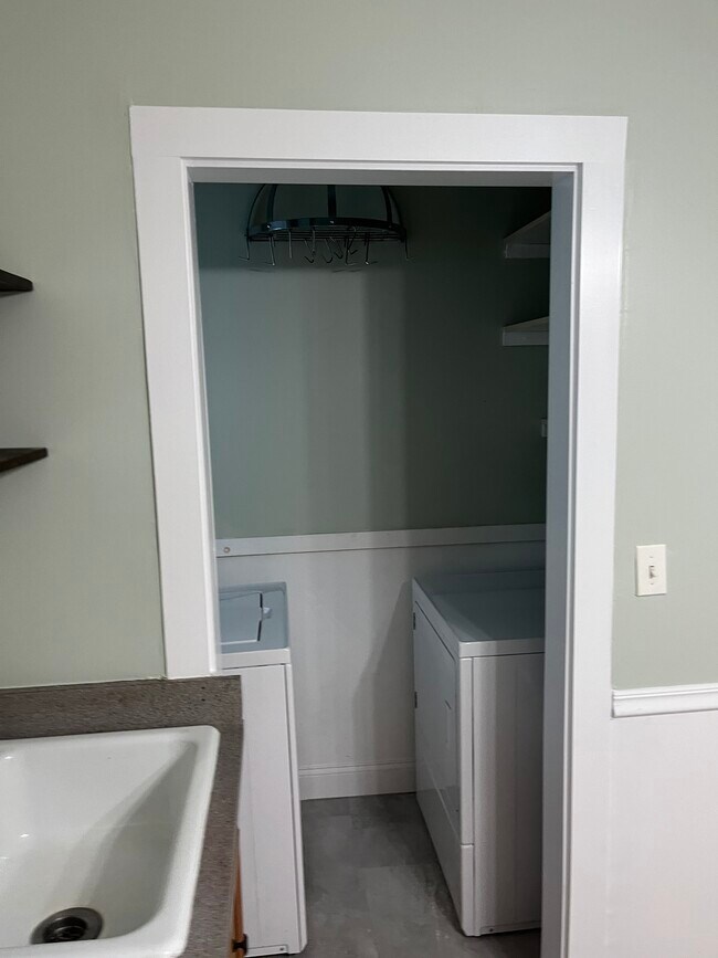 Photo - 69 Calumet St