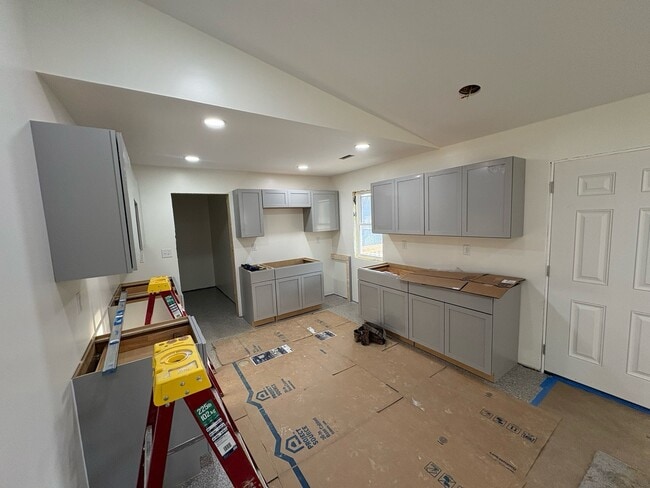 Photo - 276 Barker Road APT B