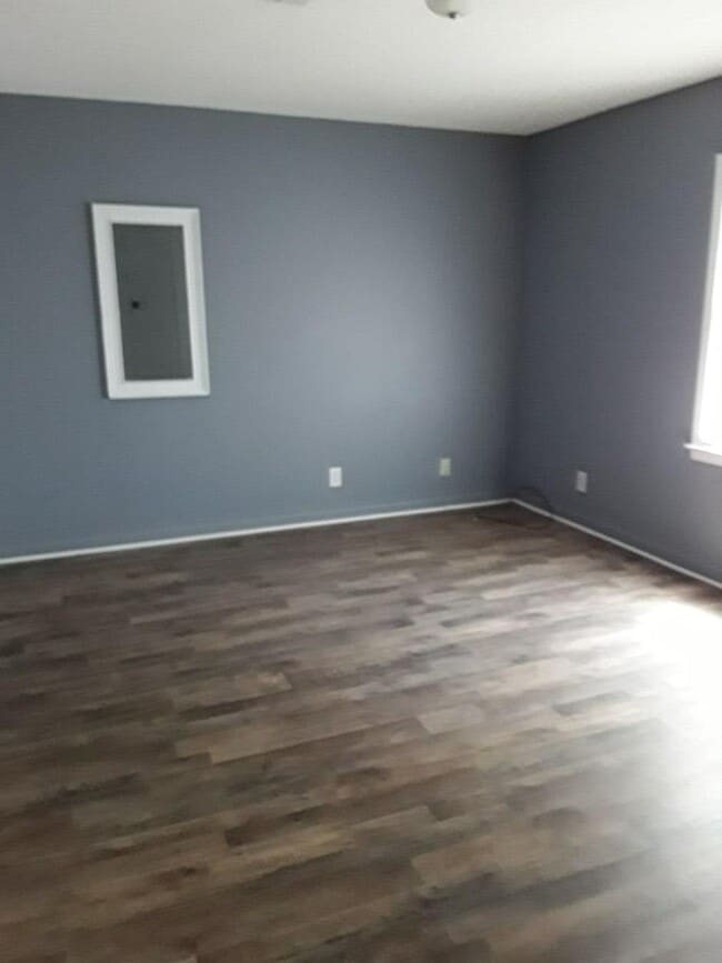 Photo - 164 Laverne Cir SW