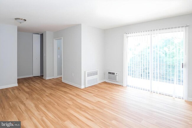 Photo - 708 Nottingham Rd Apartment Unit 7085A