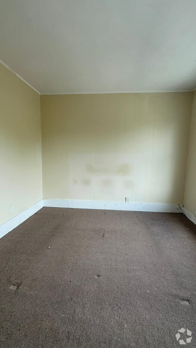 Building Photo - 14 Vine St Unit 2 Rental