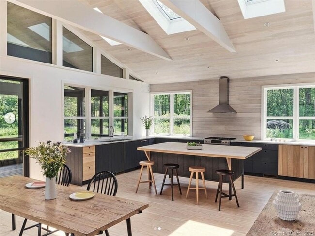 Photo - 8 Chester Rd