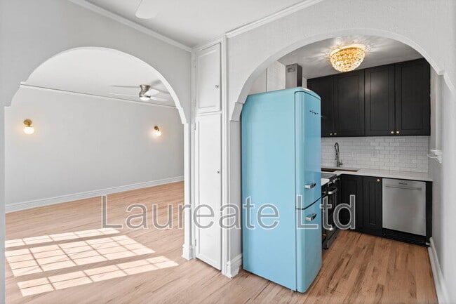 Photo - 1050 N Pearl St Unidad 306