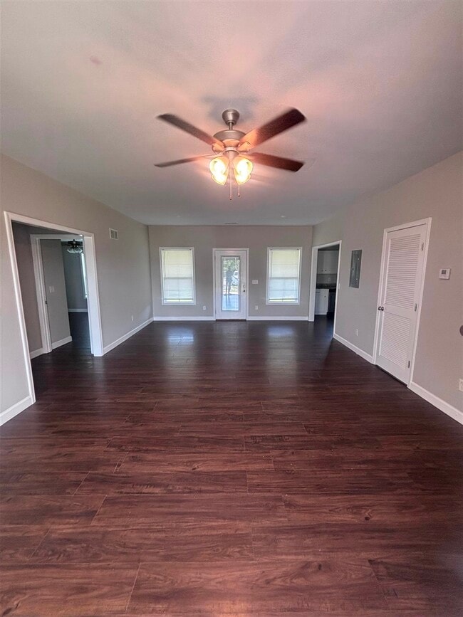 515 Hilton Way