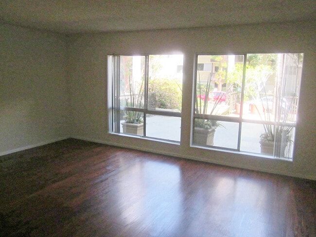 Photo - Winbury #104 Unit Winbury 104