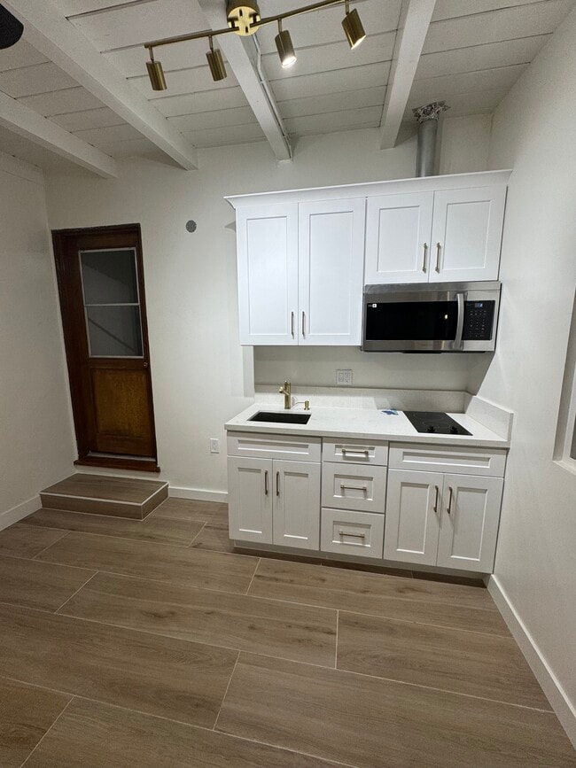 Building Photo - 10608 Beak Ave Rental