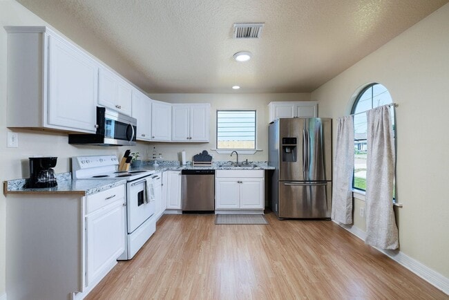 Photo - 16859 W Juneau St