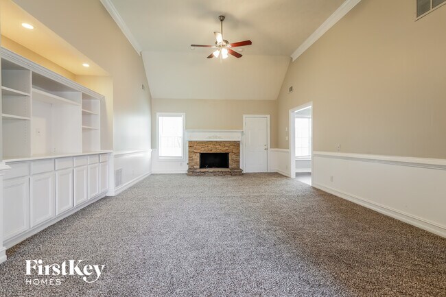 Photo - 715 Roland Manor Dr