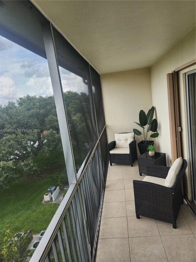 Photo - 750 SW 133rd Terrace Unit 403C