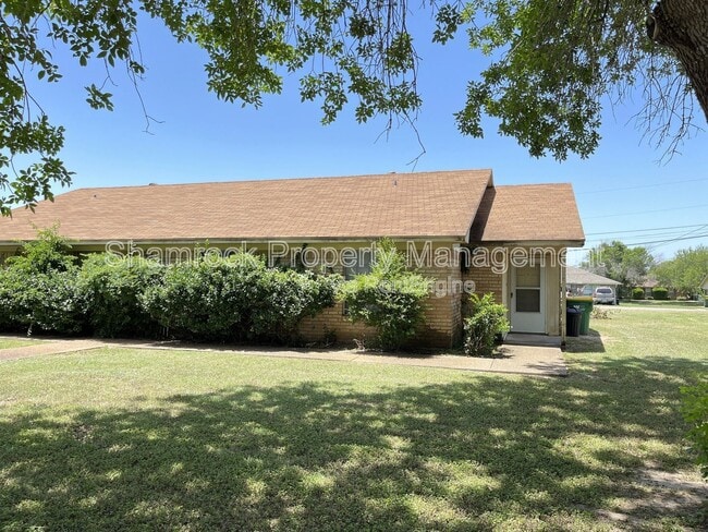 Building Photo - 214 Kettler Dr Rental