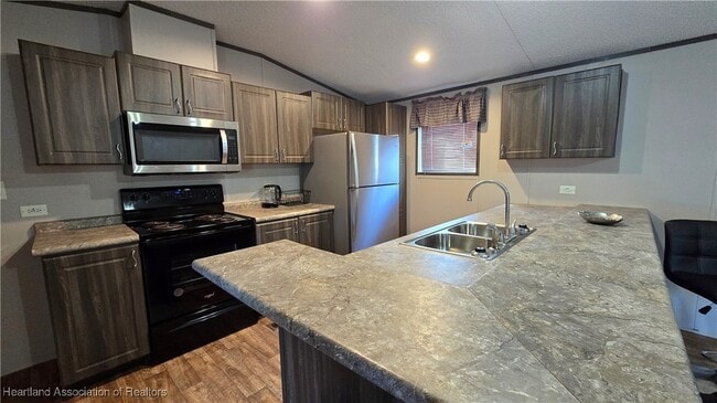 Photo - 44 Crawford Dr