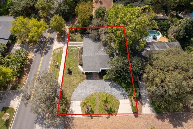 Photo - 1690 Dale Ave