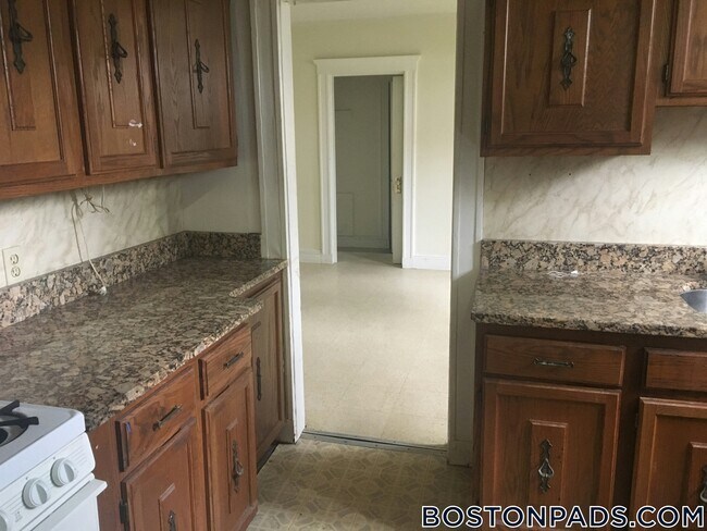 Photo - 88 Maple St Unit B