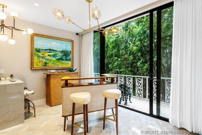 401 Worth Ave Unit 2020