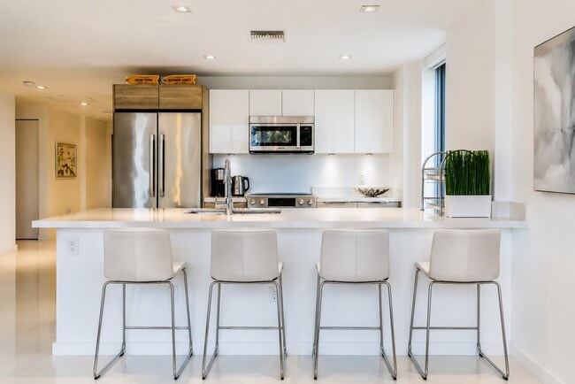 Photo - 9940 W Bay Harbor Dr Unit K-3