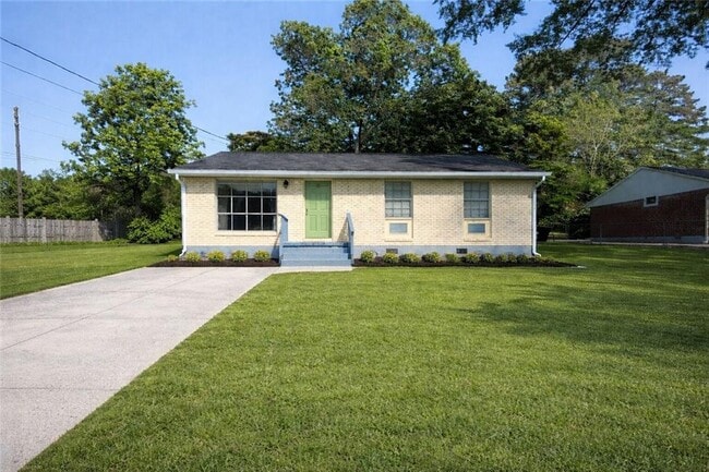 Building Photo - 7230 Mockingbird Trail