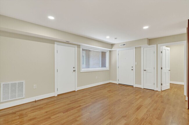 Photo - 4438 B St SE Unit #3