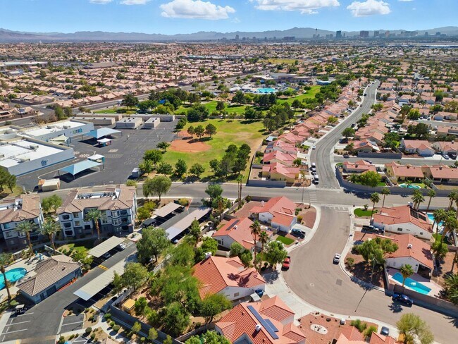 Photo - NW!! Single Story!! No Carpet!! No HOA!! B...