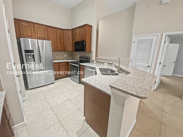 Photo - 7001 Interbay Blvd