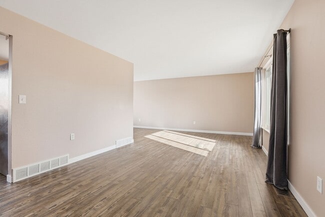 Photo - 5 bedroom, 3 bath home in desirable Arvada neighborhood.