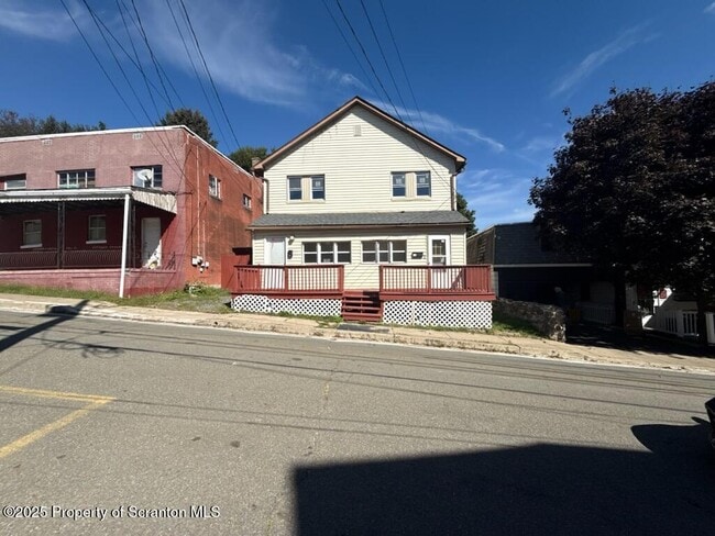 Photo - 210 Center Ave