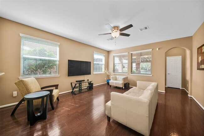 Photo - 2142 Waterford Park St