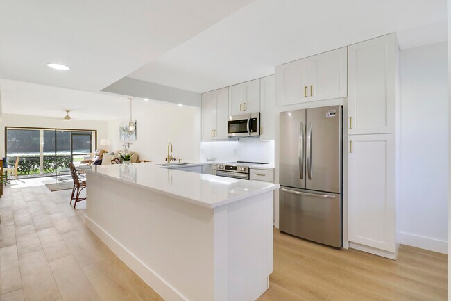 Photo - 1001 Pinecrest Cir Unit C