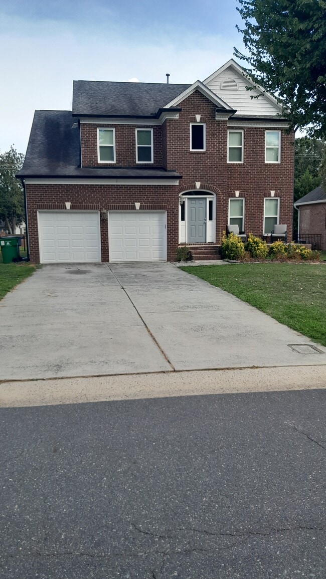Building Photo - 1206 Mendenhall Ct Rental