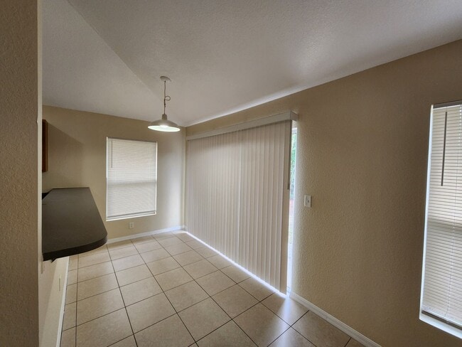 Photo - 1950-1952 Laverna Ave Unit 1950 Laverna Ave