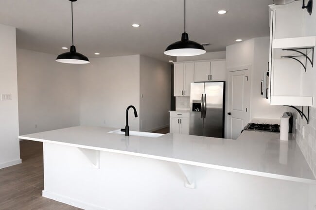 Photo - 8438 Bay Rdg Cir