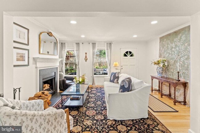 Photo - 2302 Sanford St