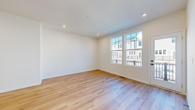 Photo - 134 Yorktown Ct