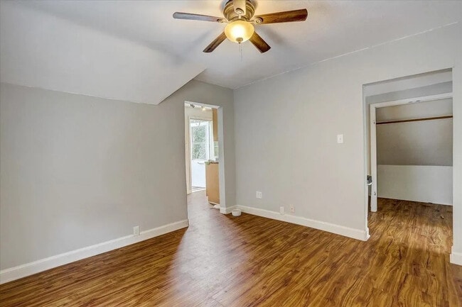 Espacio 1 int 2 - 2210 Winnebago St Unidad 2