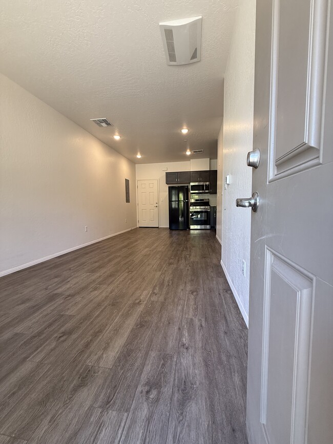 Photo - 1650 E Ponderosa Pkwy Unit 113
