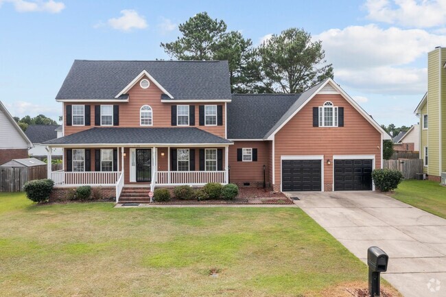 Building Photo - 3 bedroom 2.5 Bathroom home in Fayetteville