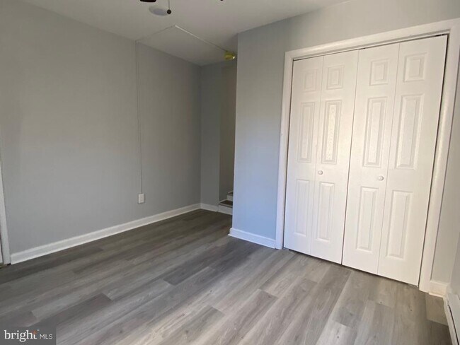 Photo - 21 E Price St Unidad 2B