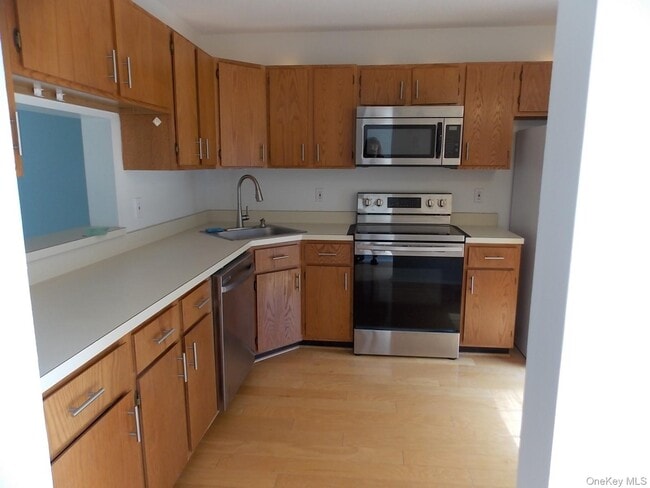 Photo - 38 Matthews Ln