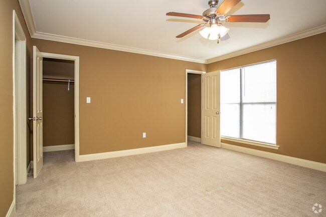 2BR, 2.5BA - 1378 SF
