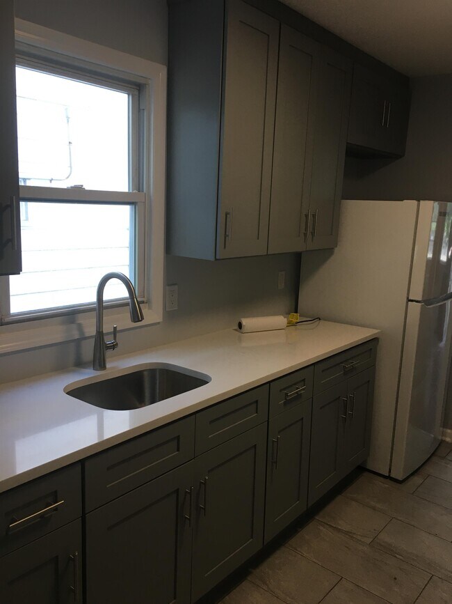 Photo - 37 Wyckoff St