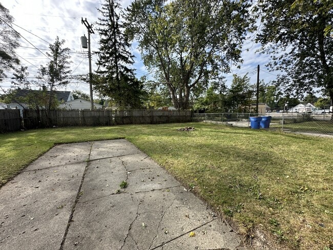 Photo - 8036 Hupp Ave