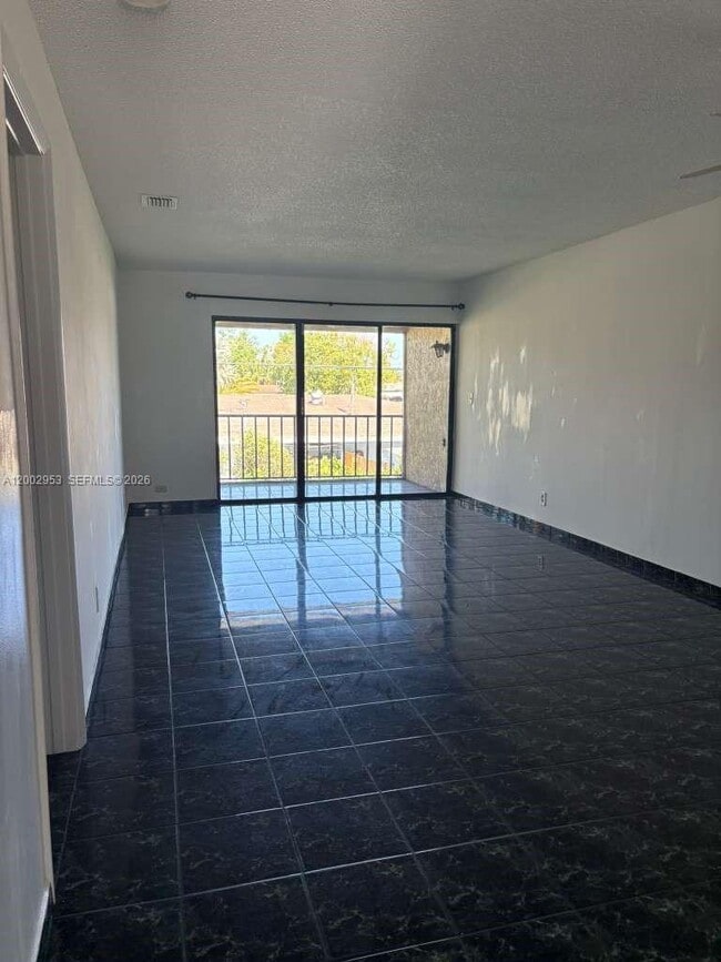 Photo - 5937 Forest Hill Blvd Unit 204