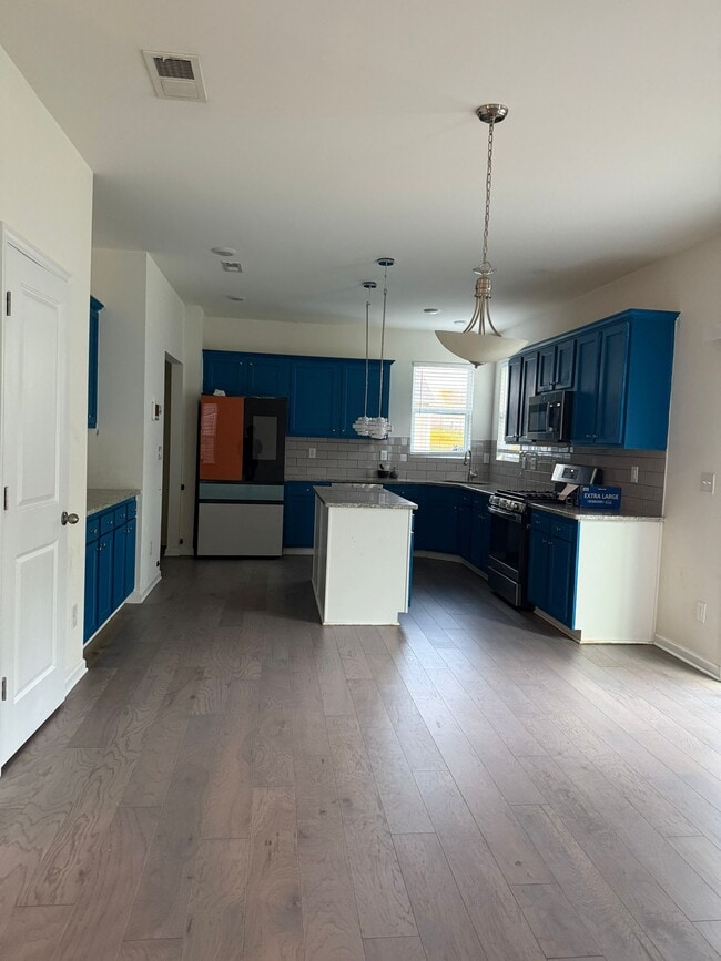 Building Photo - 7339 Wheyfield Dr Rental