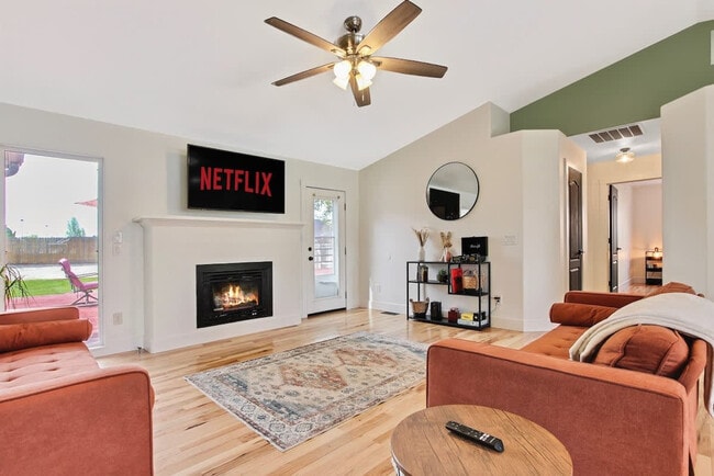 Photo - 4243 E Driftwood Dr Unidad ID1250624P