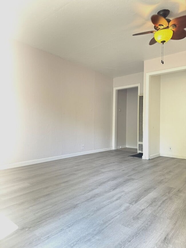 Photo - 455 E St John St Unit B